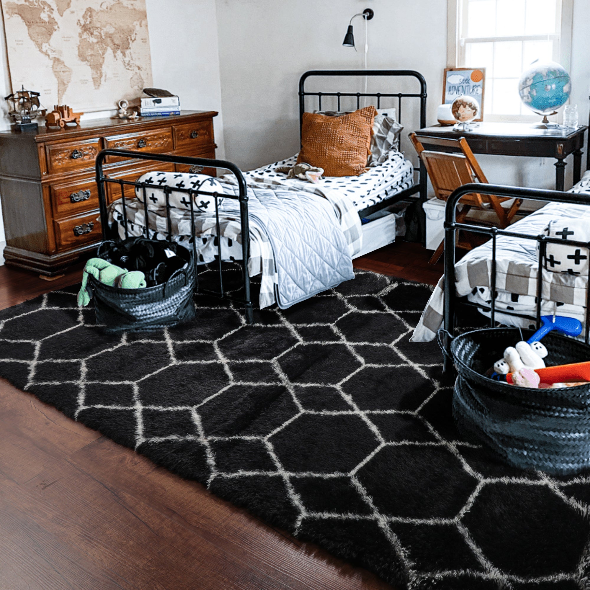 Modern Fluffy Area Rug for Bedroom Living Room, Black and White Rug